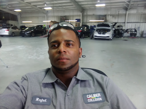 Auto Body Shop «Caliber Collision», reviews and photos, 13511 Granville Ave, Clermont, FL 34711, USA