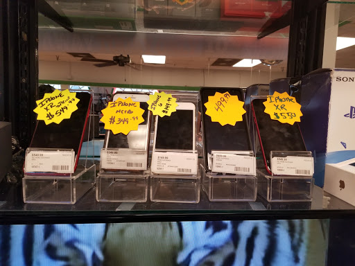 Pawn Shop «Mega Pawn & Jewelry», reviews and photos, 4006 W Vine St, Kissimmee, FL 34741, USA