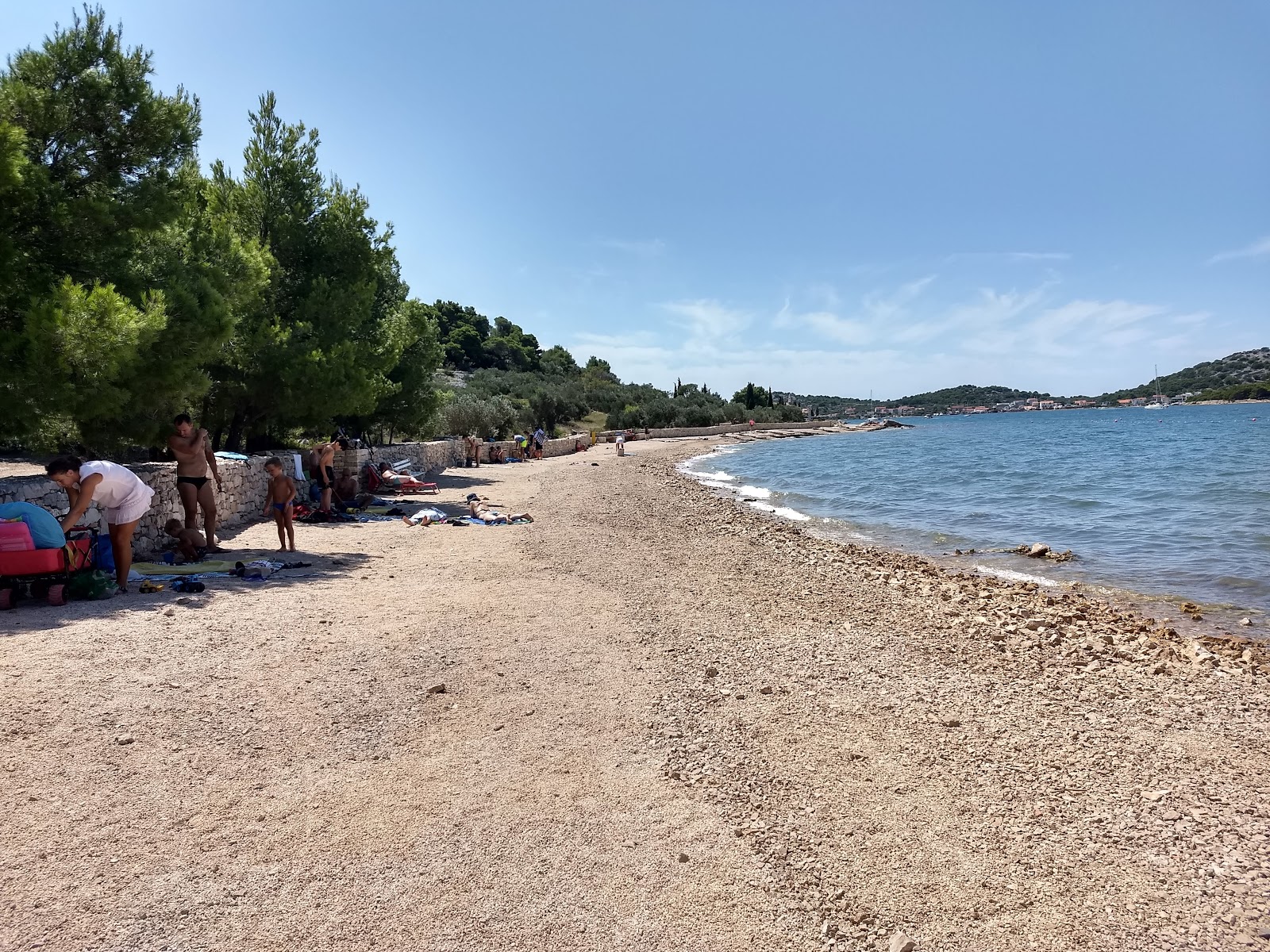 Foto von Kolentum beach mit beiger kiesel Oberfläche
