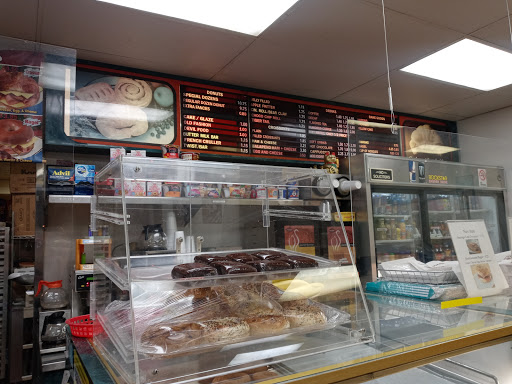 Donut Shop «B & B Donuts», reviews and photos, 528 S Beach Blvd, Anaheim, CA 92804, USA