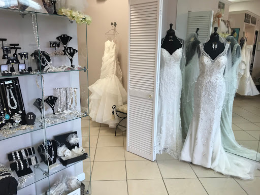 Boutique «Loretta Bridal boutique», reviews and photos, 28811 S Tamiami Trail, Bonita Springs, FL 34135, USA