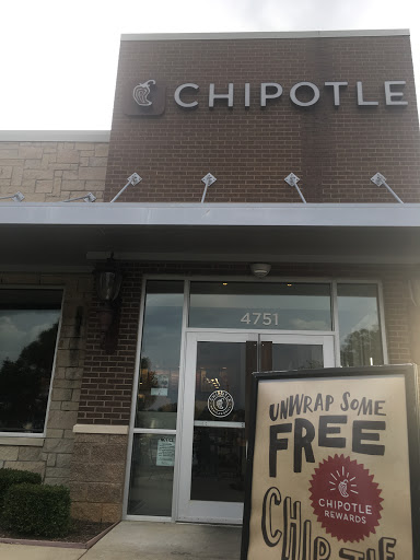 Mexican Restaurant «Chipotle Mexican Grill», reviews and photos, 4751 S Broadway Ave, Tyler, TX 75703, USA