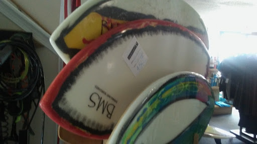 Surf Shop «Dog House Surf Shop», reviews and photos, 246 Miracle Strip Pkwy SE, Fort Walton Beach, FL 32548, USA