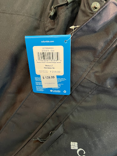 Sportswear Store «Columbia Sportswear Outlet Store at Lighthouse Place Premium Outlets», reviews and photos, 1710 Lighthouse Pl, Michigan City, IN 46360, USA