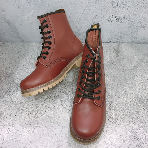Stores to buy women's flat boots Taipei