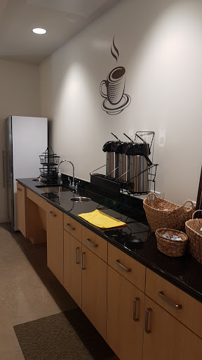 Toyota Dealer «Cowboy Toyota», reviews and photos, 9525 E R L Thornton Fwy, Dallas, TX 75228, USA