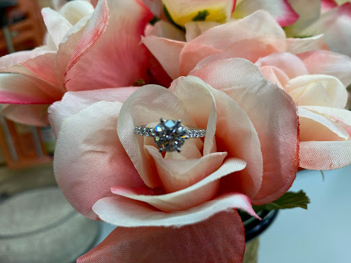 Wholesale Jeweler «Downtown Goldsmith», reviews and photos, 139 N Woodland Blvd, DeLand, FL 32720, USA