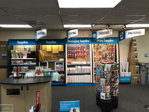 Shipping and Mailing Service «The UPS Store», reviews and photos, 3440 Youngfield St, Wheat Ridge, CO 80033, USA