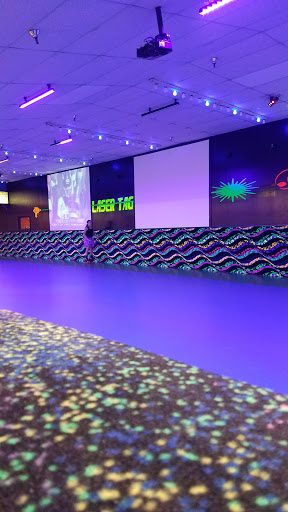 Roller Skating Rink «Skate Estate», reviews and photos, 3401 Vestal Rd, Vestal, NY 13850, USA