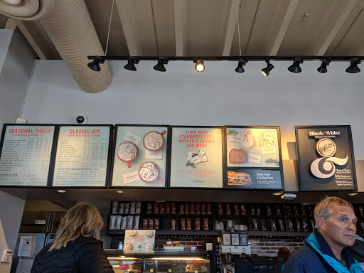 Coffee Shop «Starbucks», reviews and photos, 19727 Mack Ave, Grosse Pointe Woods, MI 48236, USA