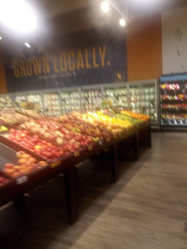 Grocery Store «Metro Market», reviews and photos, 1123 N Van Buren St, Milwaukee, WI 53202, USA