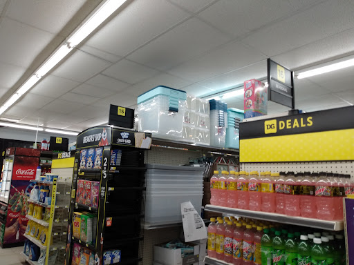 Home Goods Store «Dollar General», reviews and photos, 1522 W 9th St, Mt Carmel, IL 62863, USA