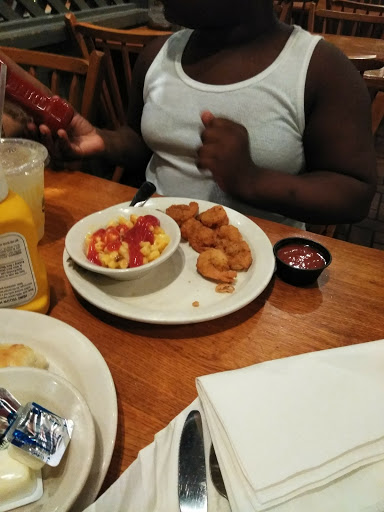 American Restaurant «Cracker Barrel Old Country Store», reviews and photos, 4700 Portsmouth Blvd, Chesapeake, VA 23321, USA