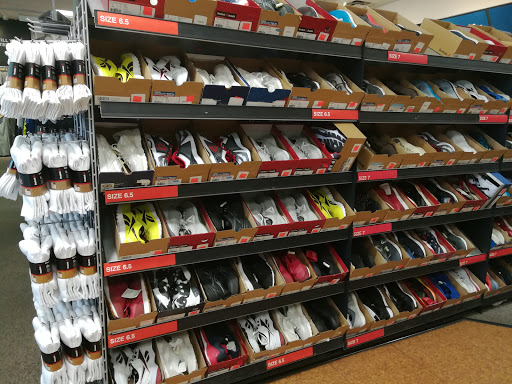 Shoe Store «Reebok Outlet», reviews and photos, 6974 Gateway Blvd E, El Paso, TX 79915, USA