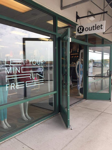 Sportswear Store «lululemon», reviews and photos, 6415 Labeaux Ave NE b270, Albertville, MN 55301, USA