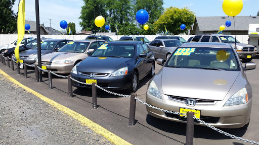 Used Car Dealer «Auto Outlet, Carfax Certified Auto Sales/Financing», reviews and photos, 496 Lancaster Dr SE, Salem, OR 97317, USA