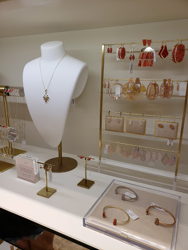 Jewelry Store «Kendra Scott», reviews and photos, 5800 Legacy Dr C2A, Plano, TX 75024, USA