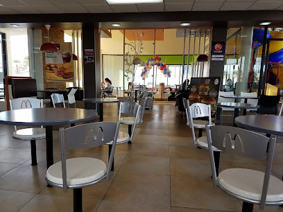 McDonald,s - Blvd. Benito Juárez 3800, Residencias, 21280 Mexicali, B.C., Mexico