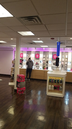 Cell Phone Store «T-Mobile», reviews and photos, 2526 US-22, Union, NJ 07083, USA