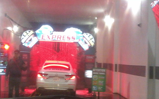 Car Wash «Santa Ana Express Car Wash», reviews and photos, 202 E First St, Santa Ana, CA 92701, USA