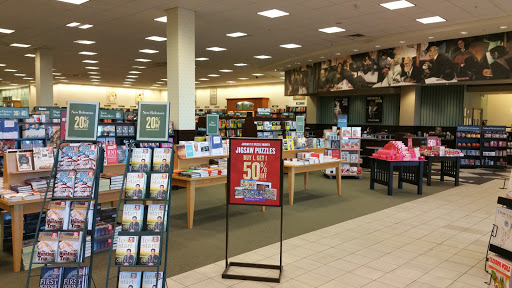 Book Store «Barnes & Noble», reviews and photos, 721 Gravois Rd, Fenton, MO 63026, USA