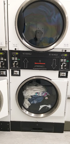 24 Hour Laundry - Laundry service