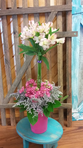 Florist «Philips Florist, Inc.», reviews and photos, 920 Market St, Oxford, PA 19363, USA