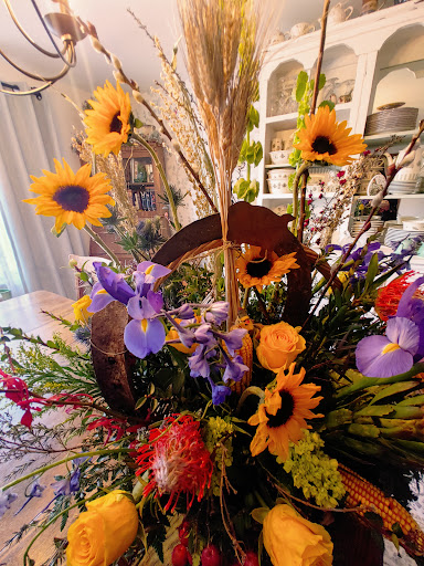 Florist «Rooster Vane Gardens», reviews and photos, 2 S High St, Funkstown, MD 21734, USA