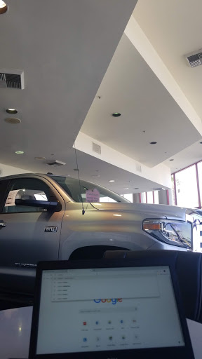 Toyota Dealer «AutoNation Toyota Buena Park», reviews and photos, 6400 Beach Blvd, Buena Park, CA 90621, USA