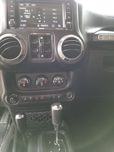 Used Car Dealer «TRI City Auto Mart», reviews and photos, 617 E New Cir Rd, Lexington, KY 40505, USA