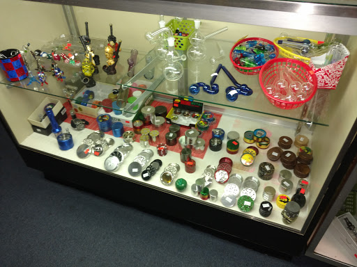 Tobacco Shop «One Love Smoke Shop», reviews and photos, 8209 US-301, Parrish, FL 34219, USA