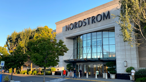 Shopping Mall «Alderwood Mall», reviews and photos, 3000 184th St SW, Lynnwood, WA 98037, USA