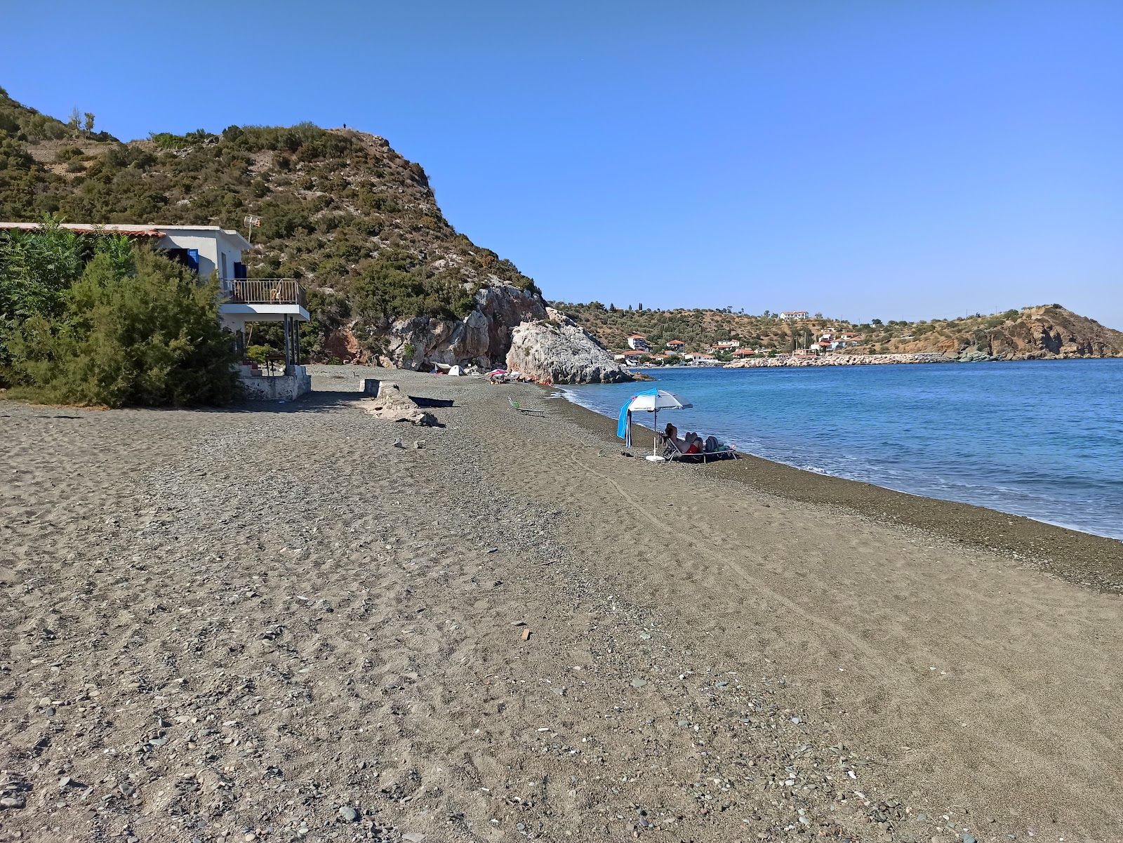 Thiopafto beach的照片 带有碧绿色水表面