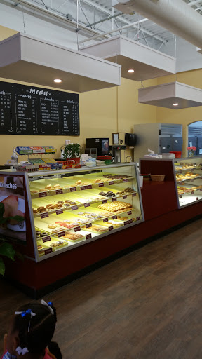 Donut Shop «Sundale Donuts», reviews and photos, 4223 Research Forest Dr #700, The Woodlands, TX 77381, USA