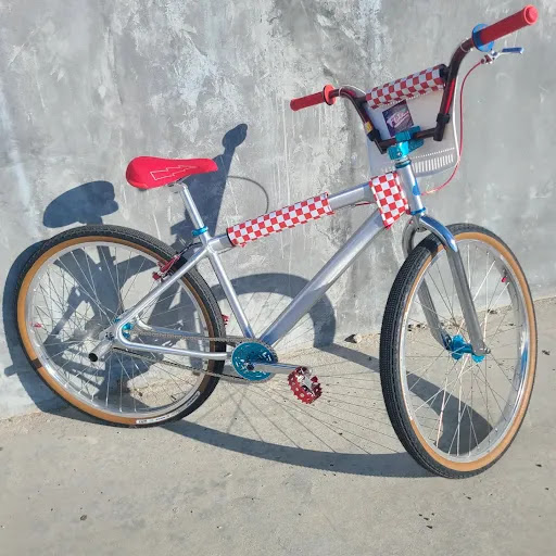 Bicycle Store «Burbank Bike Shop», reviews and photos, 4400 W Victory Blvd, Burbank, CA 91505, USA