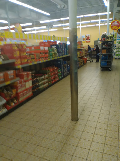 Supermarket «ALDI», reviews and photos, 70 Newport Ave, Rumford, RI 02916, USA