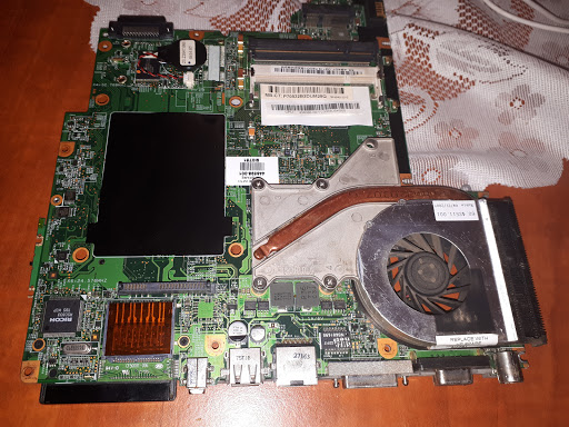 Calculatoare Reparatii Laptop Dristor