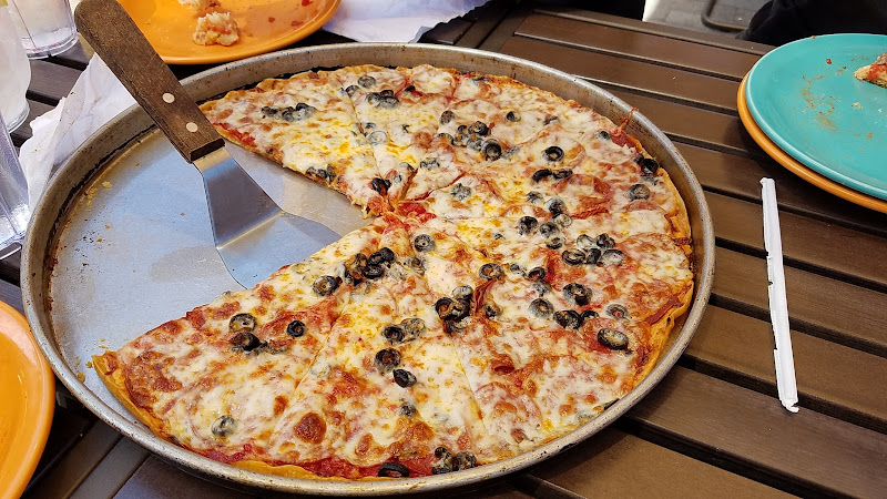 Best Deep Dish pizza place in Phoenix - Phoenix - Lou Malnati's Pizzeria