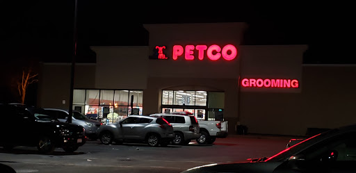 Pet Supply Store «Petco Animal Supplies», reviews and photos, 1111 S Main St #100, Bowling Green, OH 43402, USA