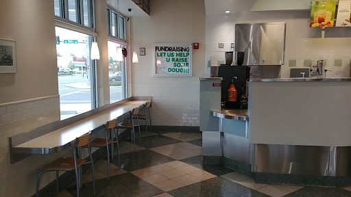 Bakery «Krispy Kreme Doughnuts», reviews and photos, 9950 SE 82nd Ave, Portland, OR 97086, USA