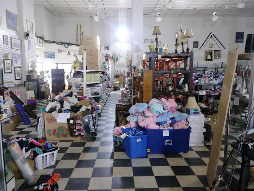 Thrift Store «Sun Rise Thrift Store», reviews and photos, 1880 S Havana St, Aurora, CO 80012, USA
