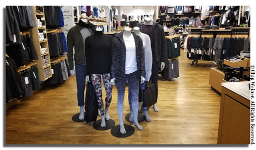 Sportswear Store «lululemon», reviews and photos, 2223 N Westshore Blvd #264, Tampa, FL 33607, USA