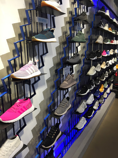 Shoe Store «Adidas Originals», reviews and photos, 8009 Melrose Ave, Los Angeles, CA 90046, USA