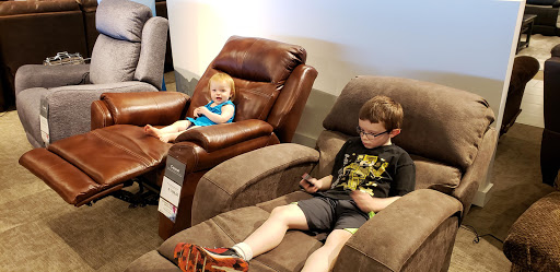 Furniture Store «Art Van Furniture - Orland Park», reviews and photos, 15080 South La Grange Road, Orland Park, IL 60462, USA