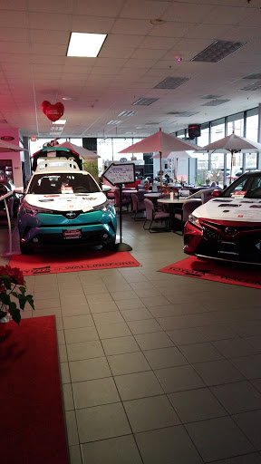 Toyota Dealer «Toyota of Wallingford», reviews and photos, 859 N Colony Rd, Wallingford, CT 06492, USA