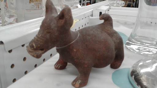 Thrift Store «Goodwill Store & Donation Center», reviews and photos, 1430 Garnet Ave, San Diego, CA 92109, USA