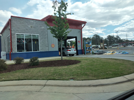 The Wave Car Wash en Fayetteville