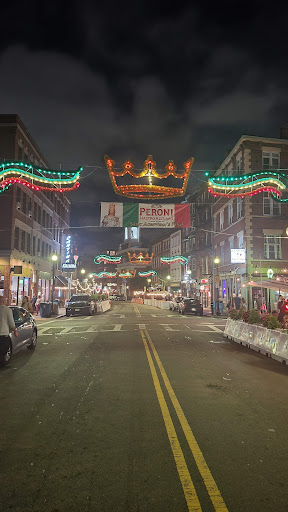 Liquor Store «Hanover Wine & Spirits», reviews and photos, 363 Hanover St, Boston, MA 02113, USA