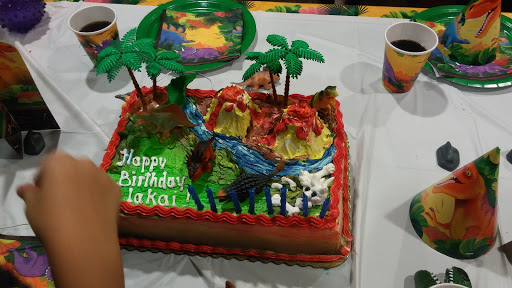 Pizza Restaurant «Round Table Pizza», reviews and photos, 878 Southampton Rd, Benicia, CA 94510, USA