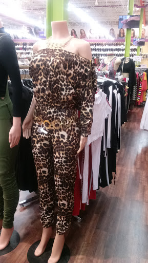 Beauty Supply Store «Sistar Beauty», reviews and photos, 8900 S Lafayette Ave, Chicago, IL 60620, USA